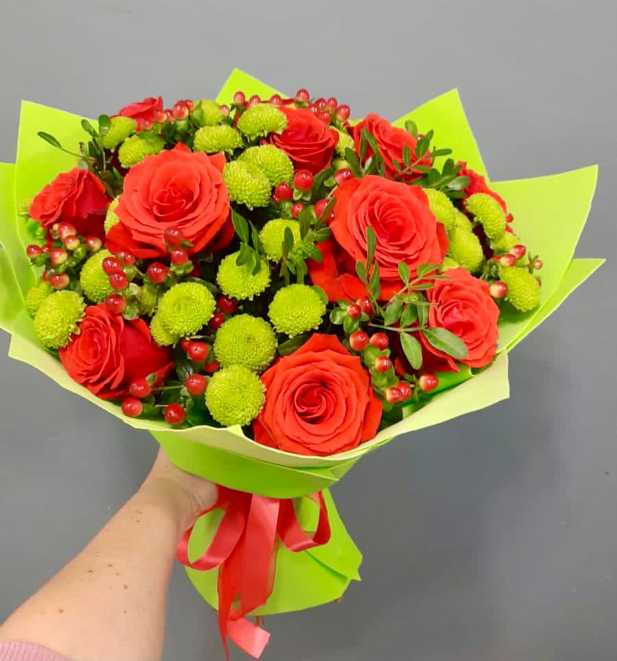 Букет цветов из: Хризантемы и Розы в Мостовском