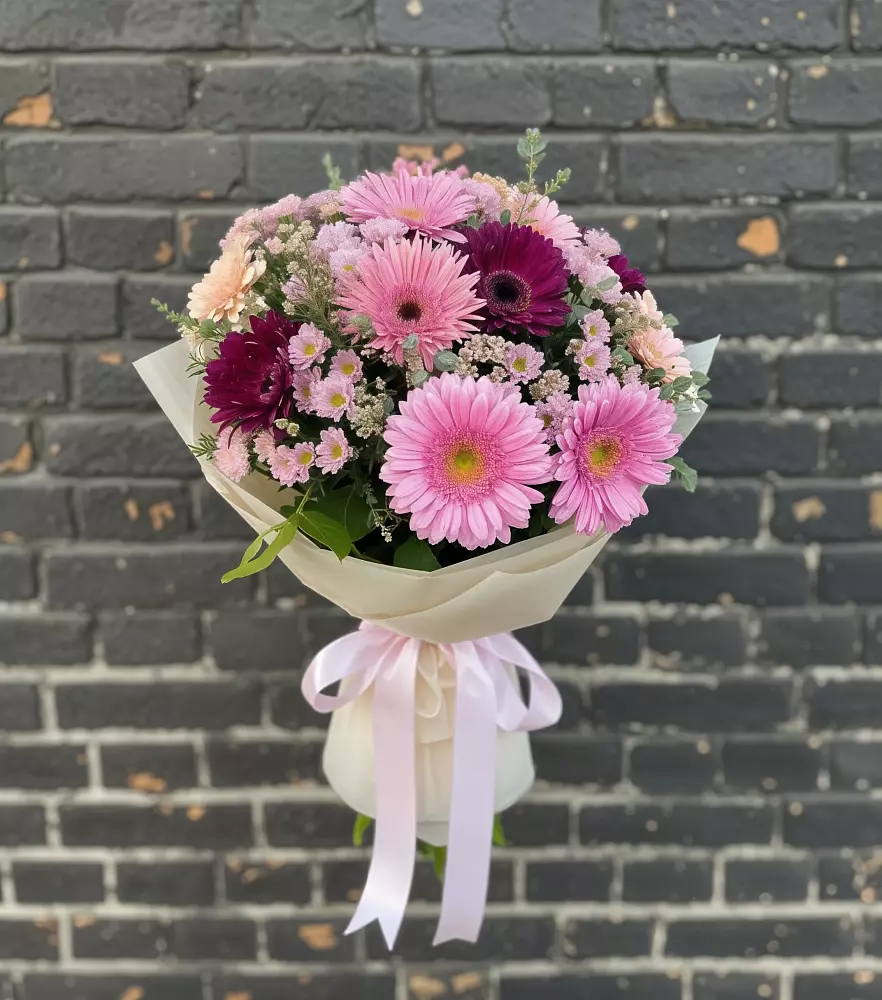 Букет цветов из: Герберы и Хризантемы в Мостовском