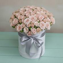 Цветочная композиция из Розы в шляпной коробке в Мостовском