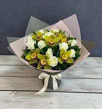 Букет цветов из:  Орхидеи и Розы в Мостовском