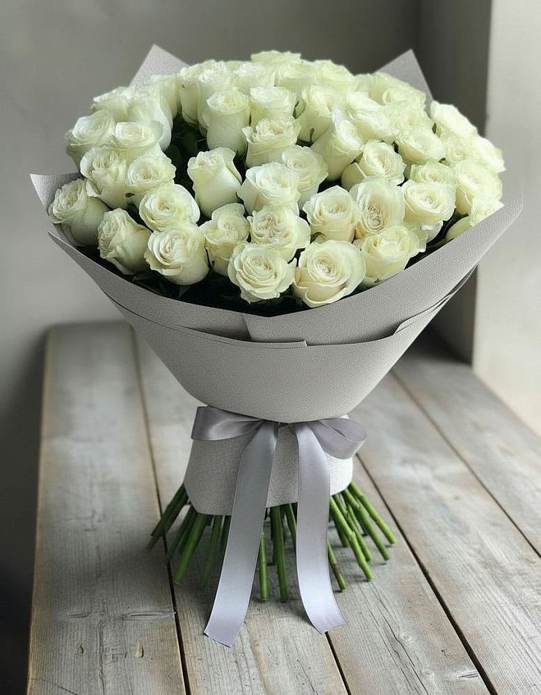 Букет 35 Белых роз в Мостовском