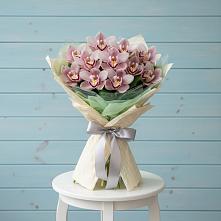 Букет цветов из:  Орхидеи и Розы в Мостовском