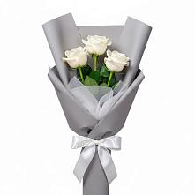 Букет 3 белые розы в Мостовском