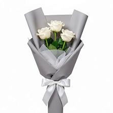 Букет 3 белые розы в Мостовском