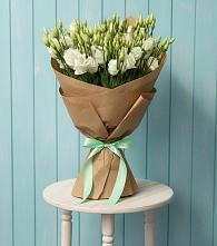 Букет цветов из:  Лизиантусы в Мостовском