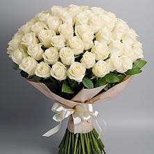 Букет 101 беля роза Белоснежка в Мостовском