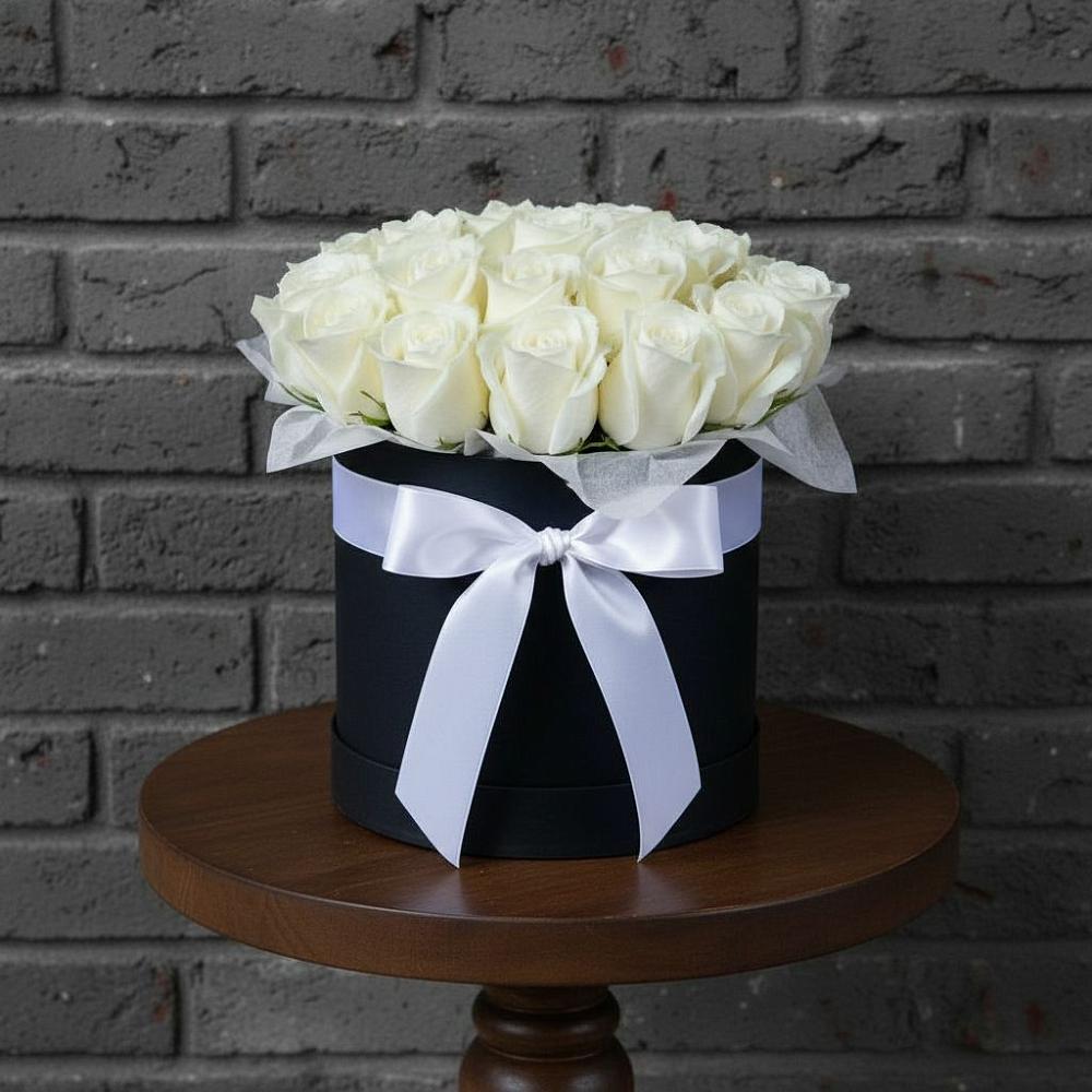 Цветочная композиция из Розы в шляпной коробке в Мостовском