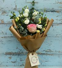 Букет цветов из:  Розы и Лизиантусы в Мостовском